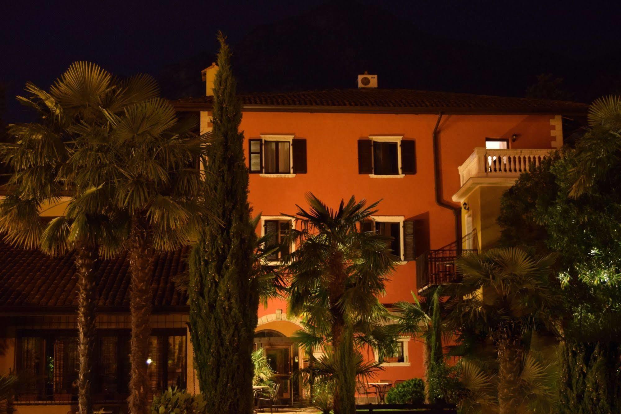 Residence Segattini Рива дел Гарда Екстериор снимка